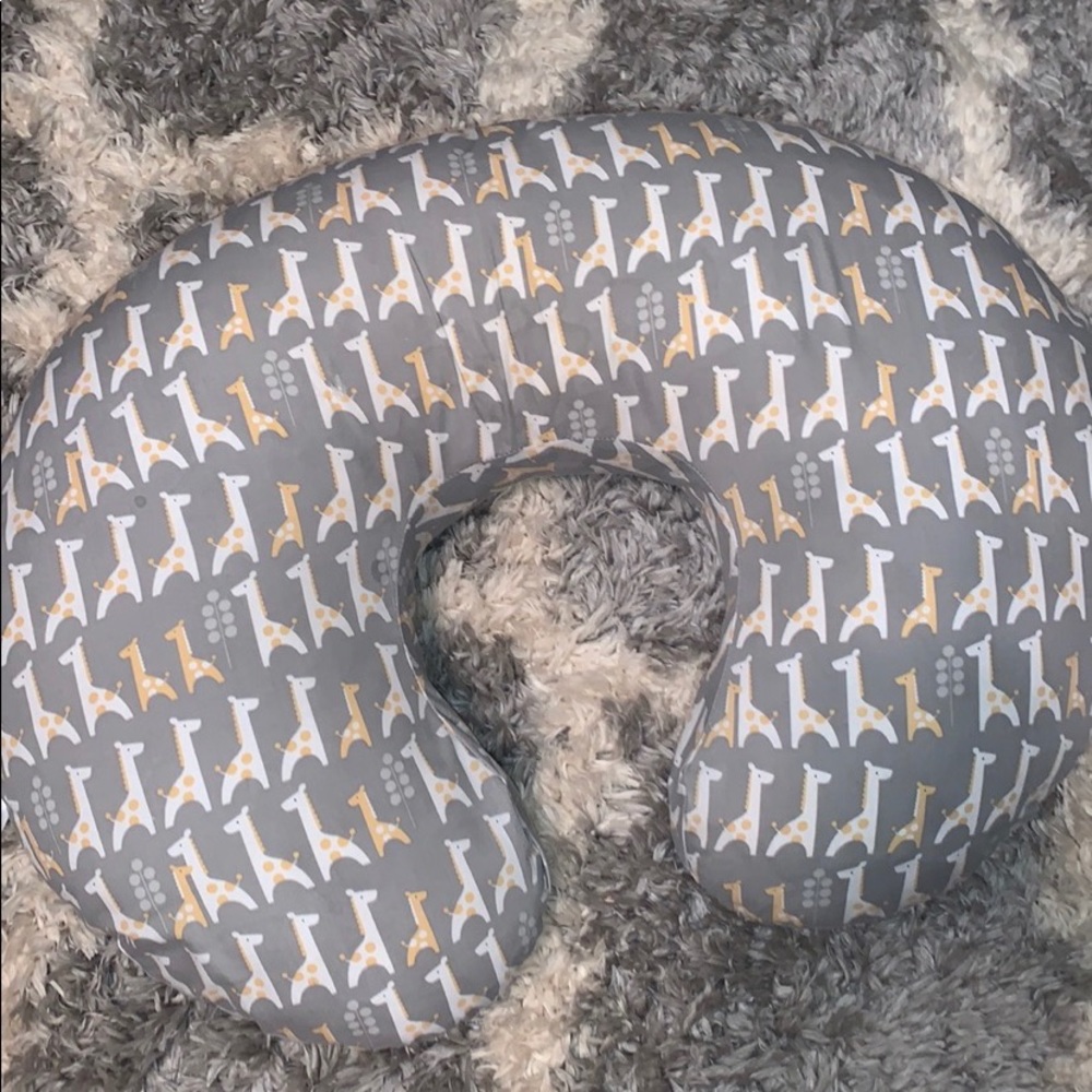 Boppy pillow